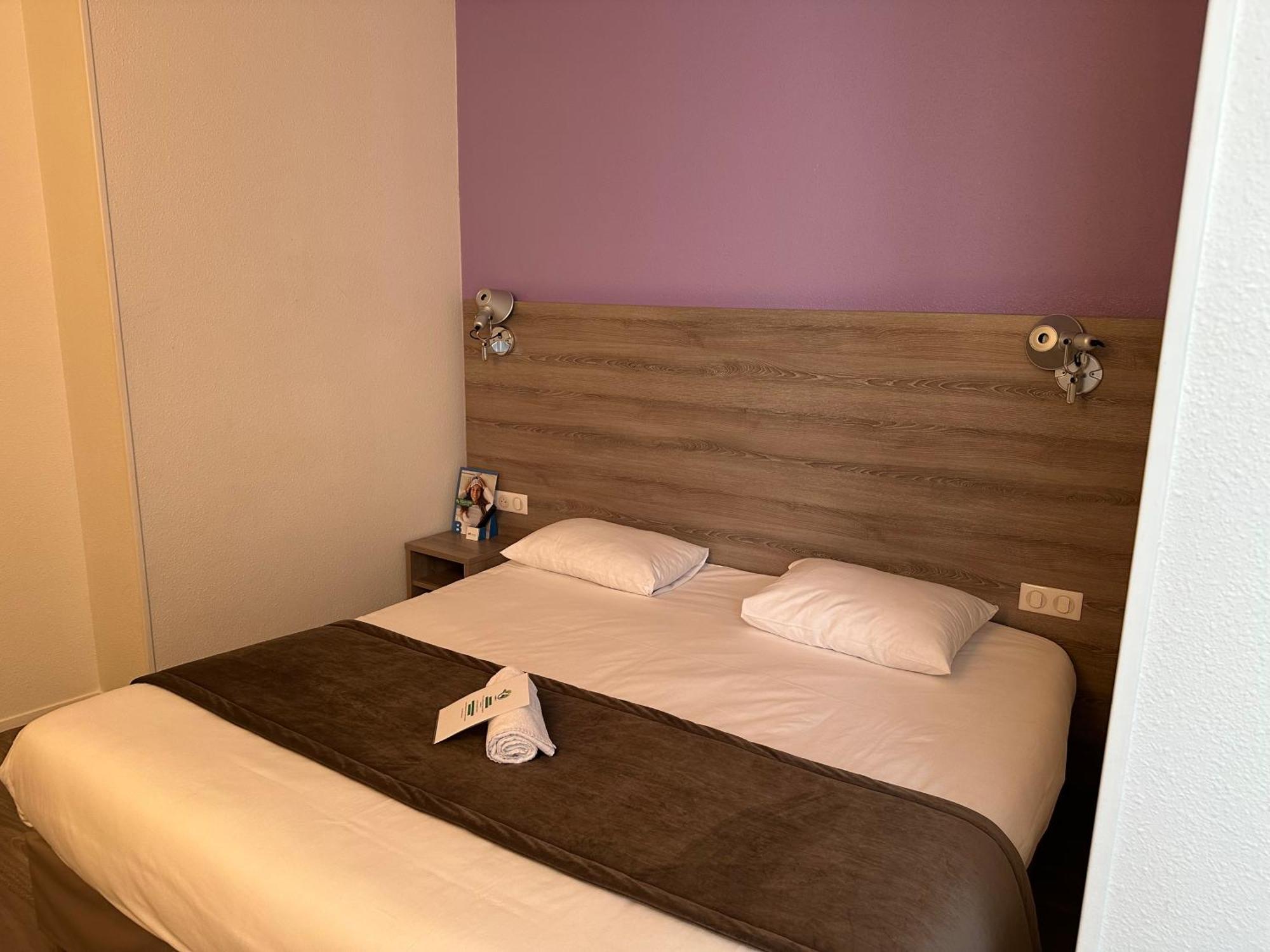 Brit Hotel Confort Nevers Centre Gare Bagian luar foto