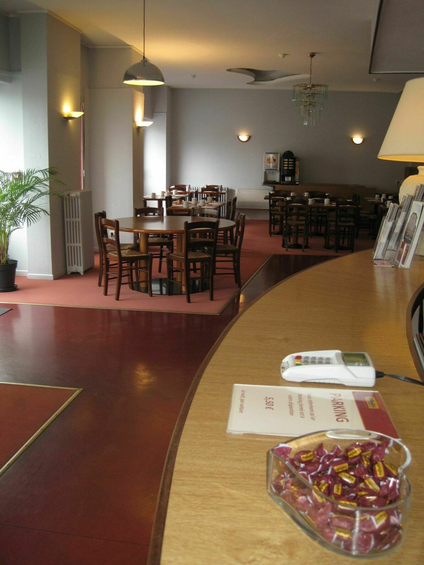 Brit Hotel Confort Nevers Centre Gare Bagian luar foto